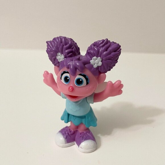 Sesame Street Abby Cadabby Mini Figure with Wings 3 Inch Toy Flowers - Picture 13 of 14